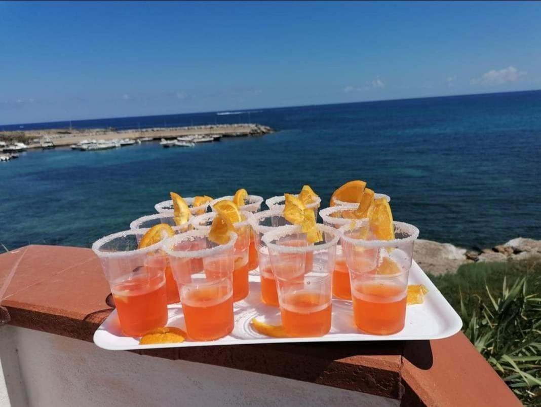 La Terrazza Sul Mare Monolocale Con Terrazza Vicino Aereoporto&Mare Sicilian Vintage Style Beach House Cinisi Bagian luar foto