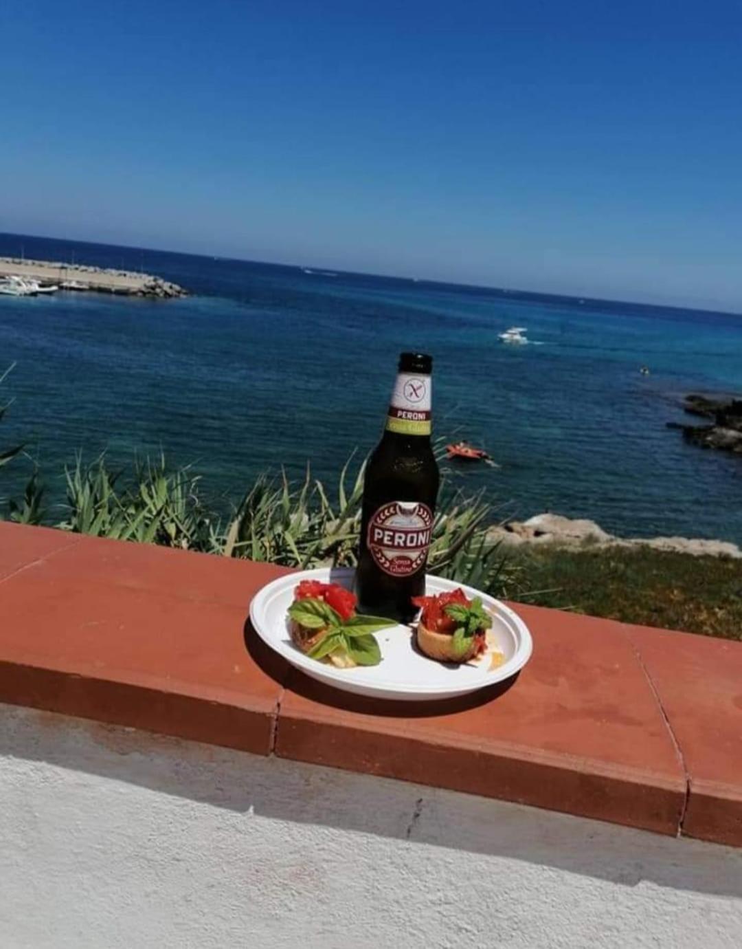 La Terrazza Sul Mare Monolocale Con Terrazza Vicino Aereoporto&Mare Sicilian Vintage Style Beach House Cinisi Bagian luar foto